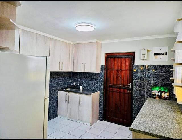 6 BEDROOM HOUSE FOR SALE IN BELHAR